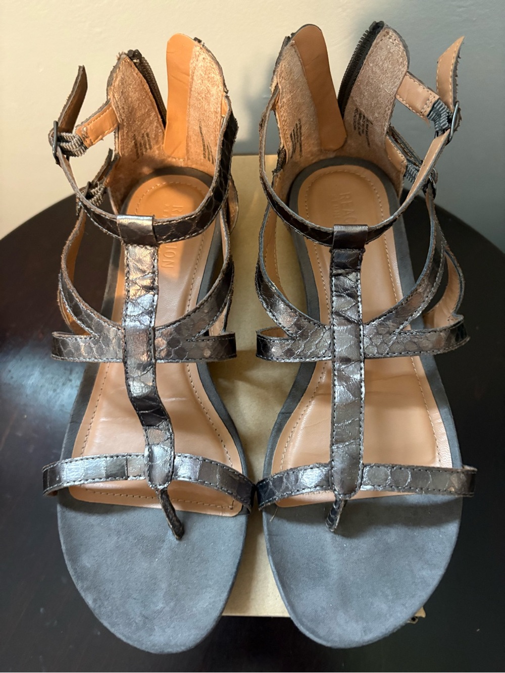 Kenneth Cole Reaction Metallic Bronze Strappy Sandals - Size 8